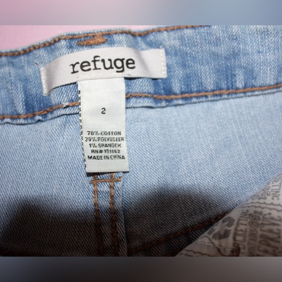Refuge Jean Shorts | Light Blue wash | 2 - Picture 5 of 7